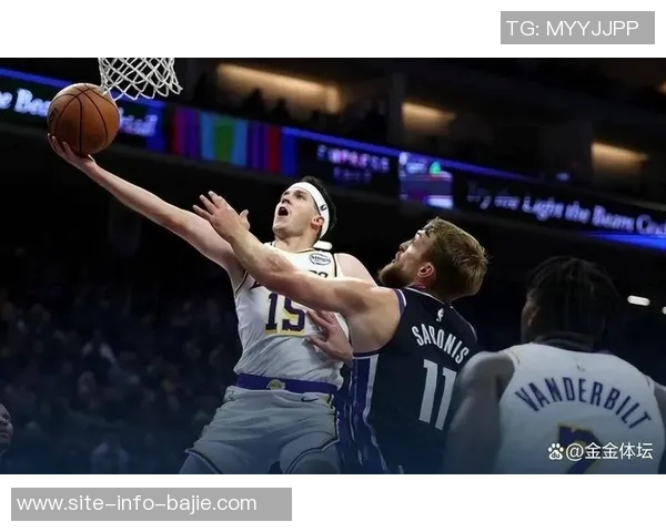 左肩受伤将缺席比赛里弗斯确认AJ格林随队前往底特律进行检查