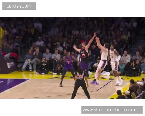 里夫斯在猛龙主场砍下44分成近七季客场得分第三高球员