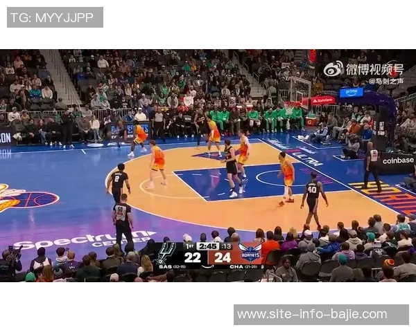 哈珀状态低迷全场11投仅中1仅得3分4篮板6助攻表现惨淡